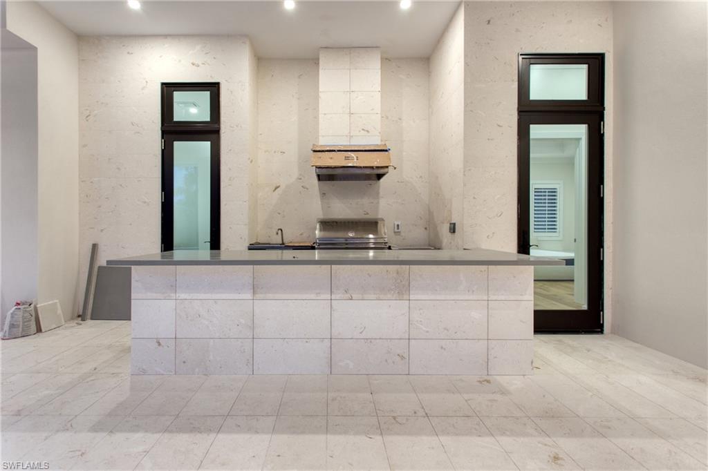 PARK SHORE - Residential