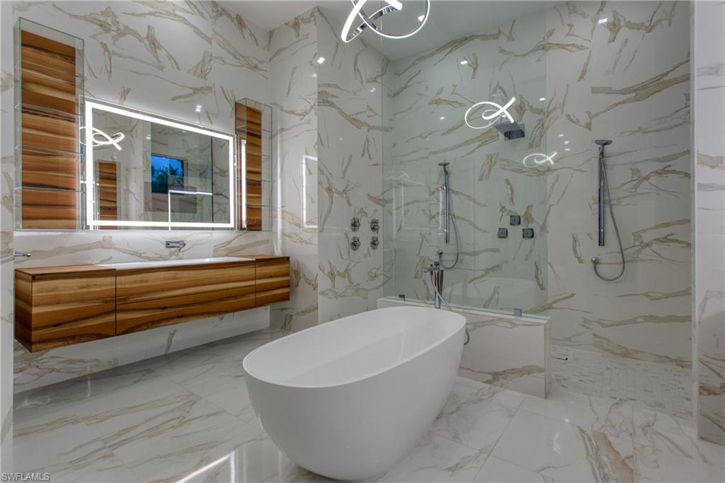 PARK SHORE - Residential