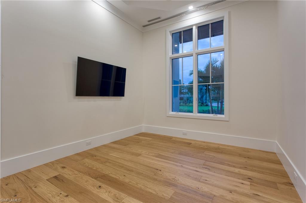 PARK SHORE - Residential