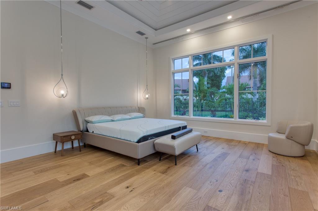 PARK SHORE - Residential