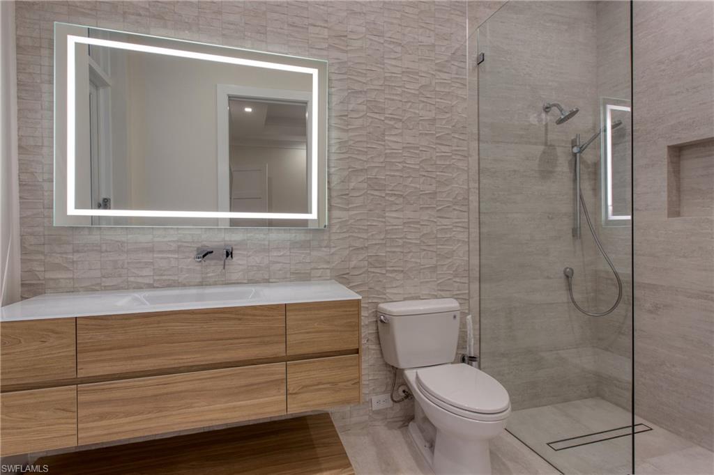 PARK SHORE - Residential