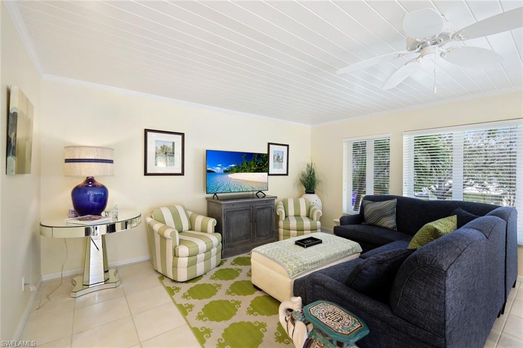 BEACH BREEZE - Residential Lease