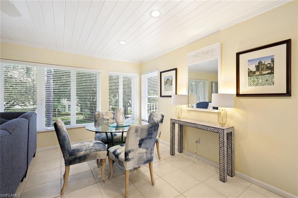 BEACH BREEZE - Residential Lease