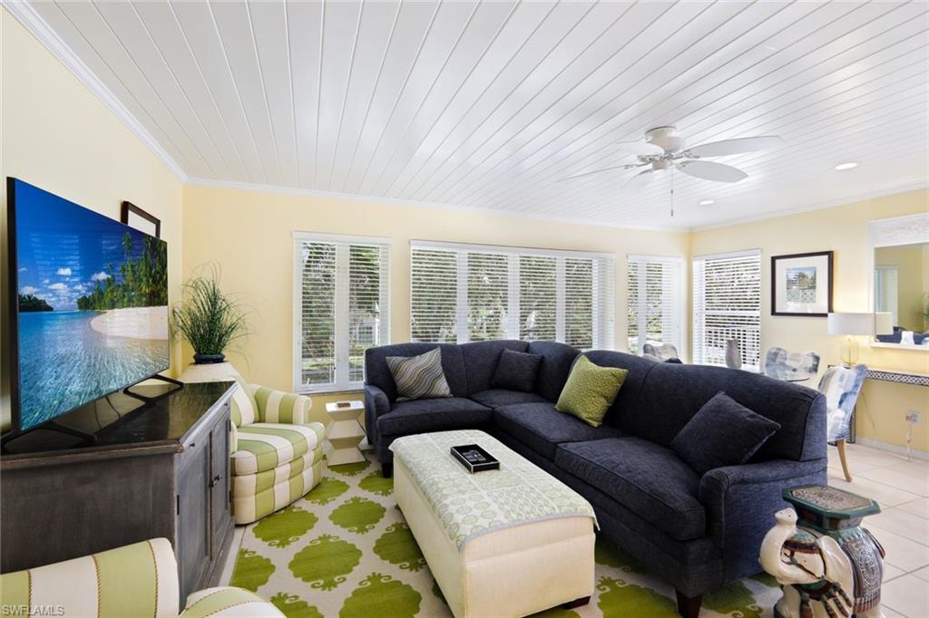 BEACH BREEZE - Residential Lease