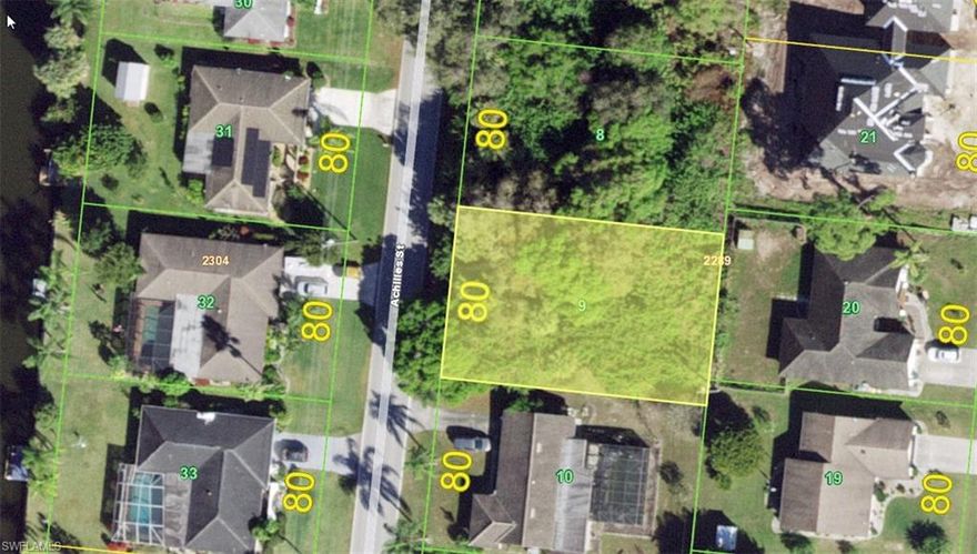 Paradise found! Buy this fantastic building site that is zoned Single Family Residential (SFR). There are fresh waterfront homes across the street. The lot has 80' of frontage on Achilles Street.