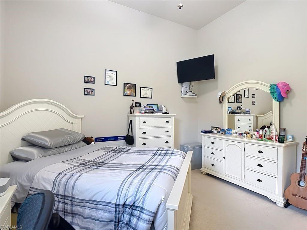 THE ENCLAVE - Residential