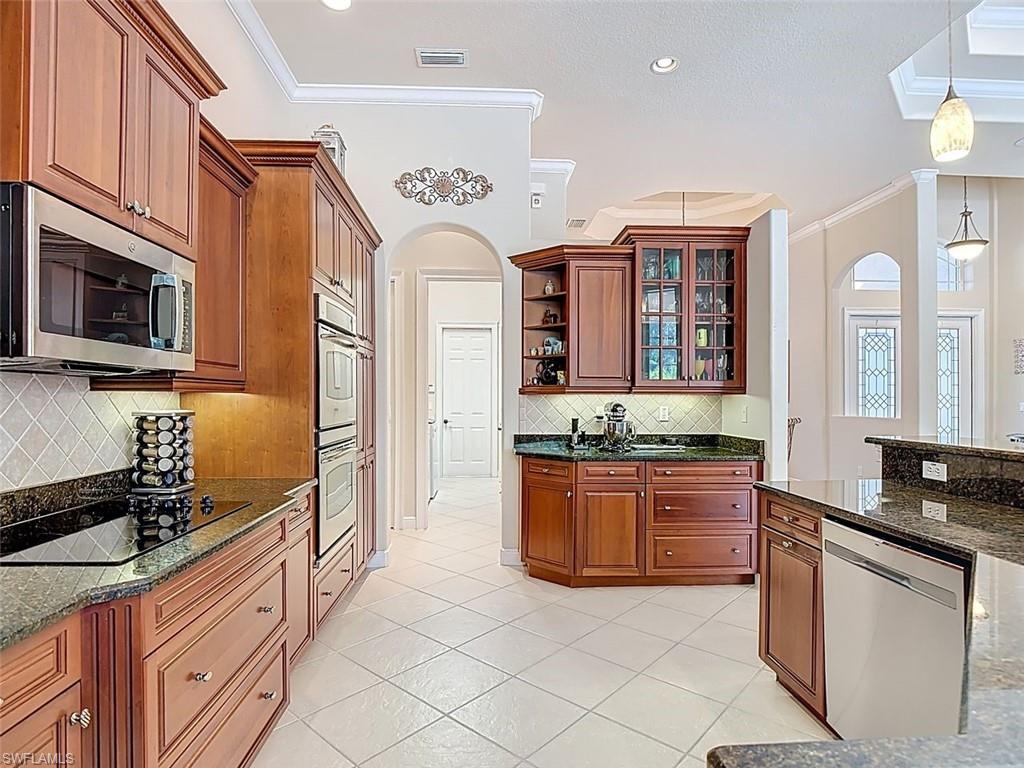 THE ENCLAVE - Residential