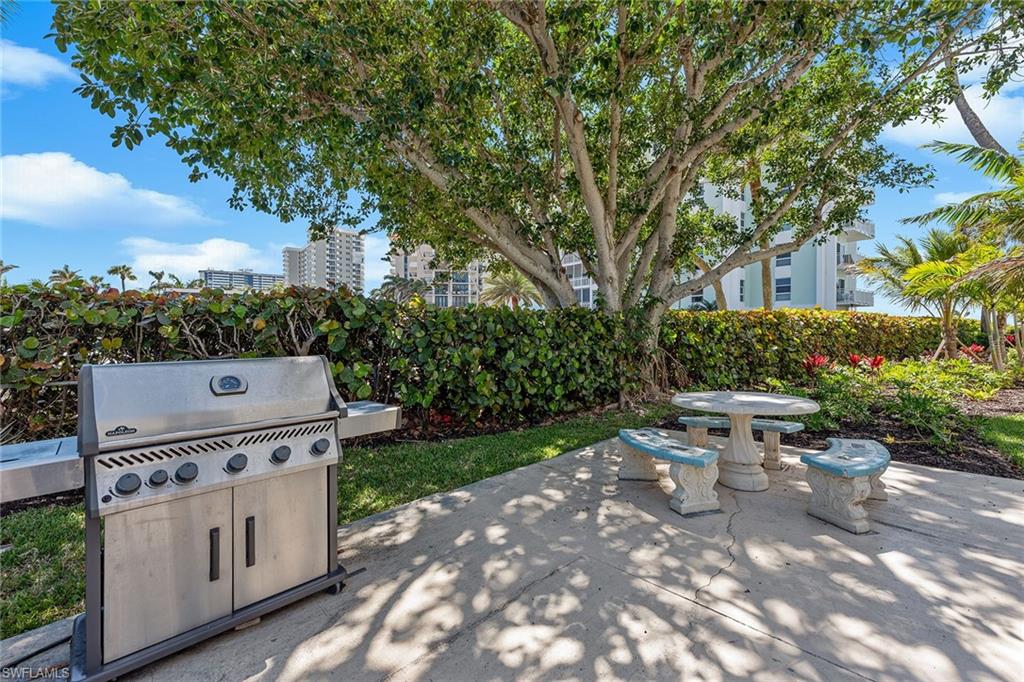 SUNSET HOUSE - Residential