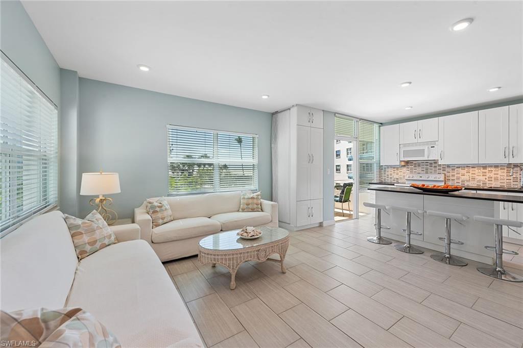 SUNSET HOUSE - Residential