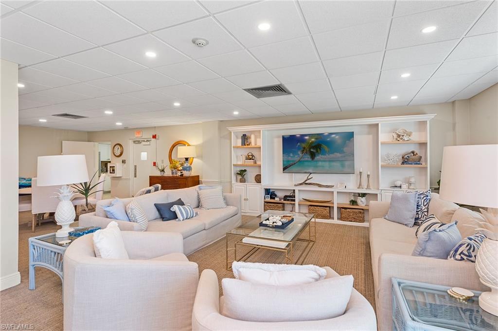 SUNSET HOUSE - Residential