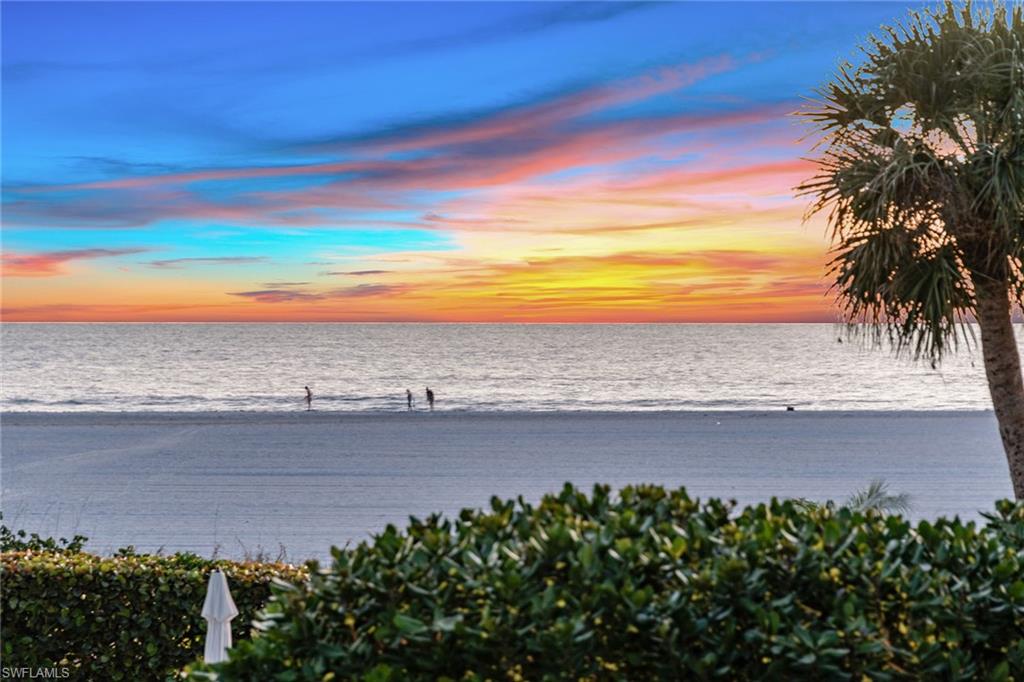 SUNSET HOUSE - Residential