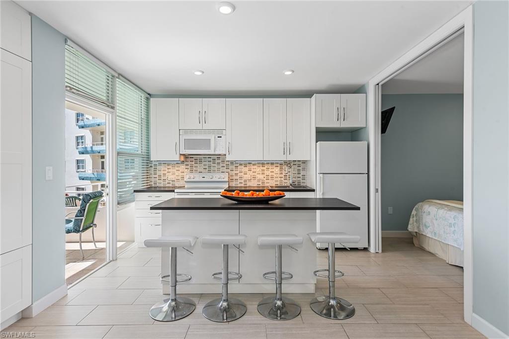 SUNSET HOUSE - Residential