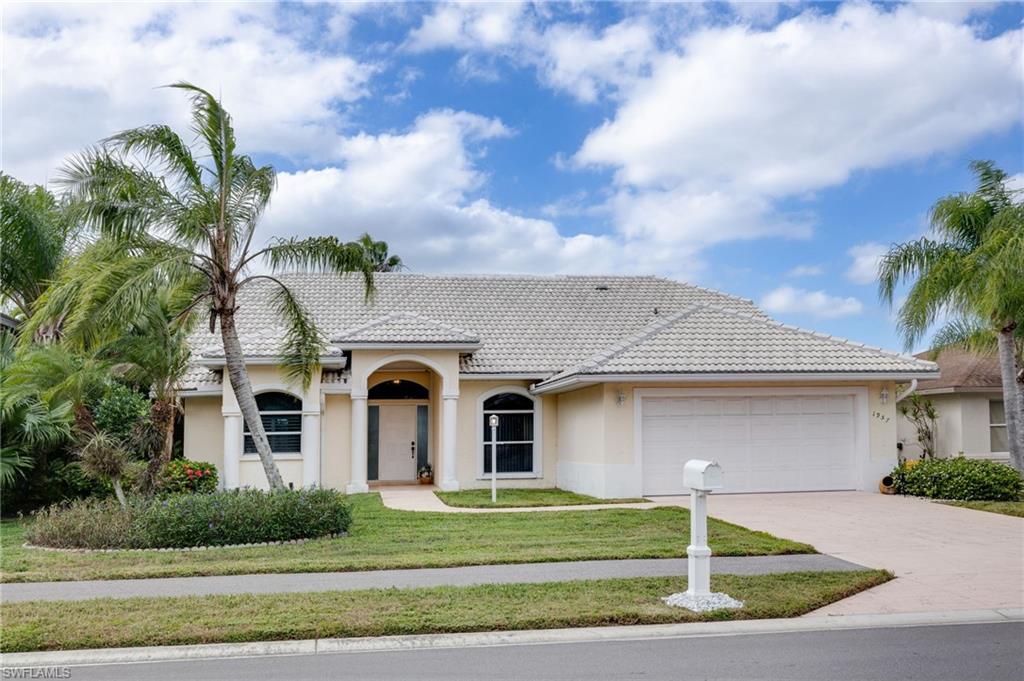 CROWN POINTE EAST - Residential