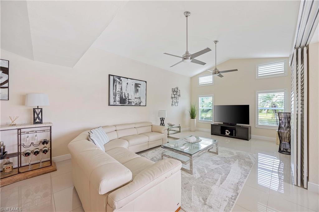 VANDERBILT LAKES - Residential