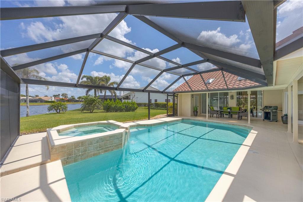 VANDERBILT LAKES - Residential