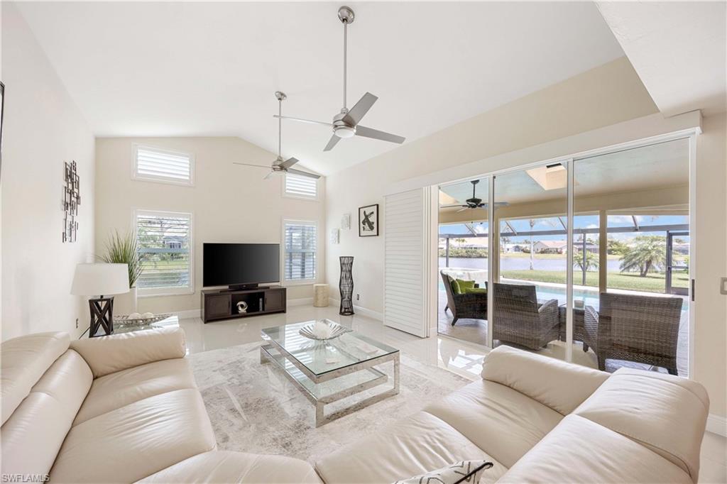 VANDERBILT LAKES - Residential