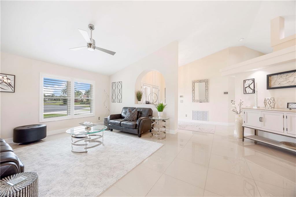 VANDERBILT LAKES - Residential