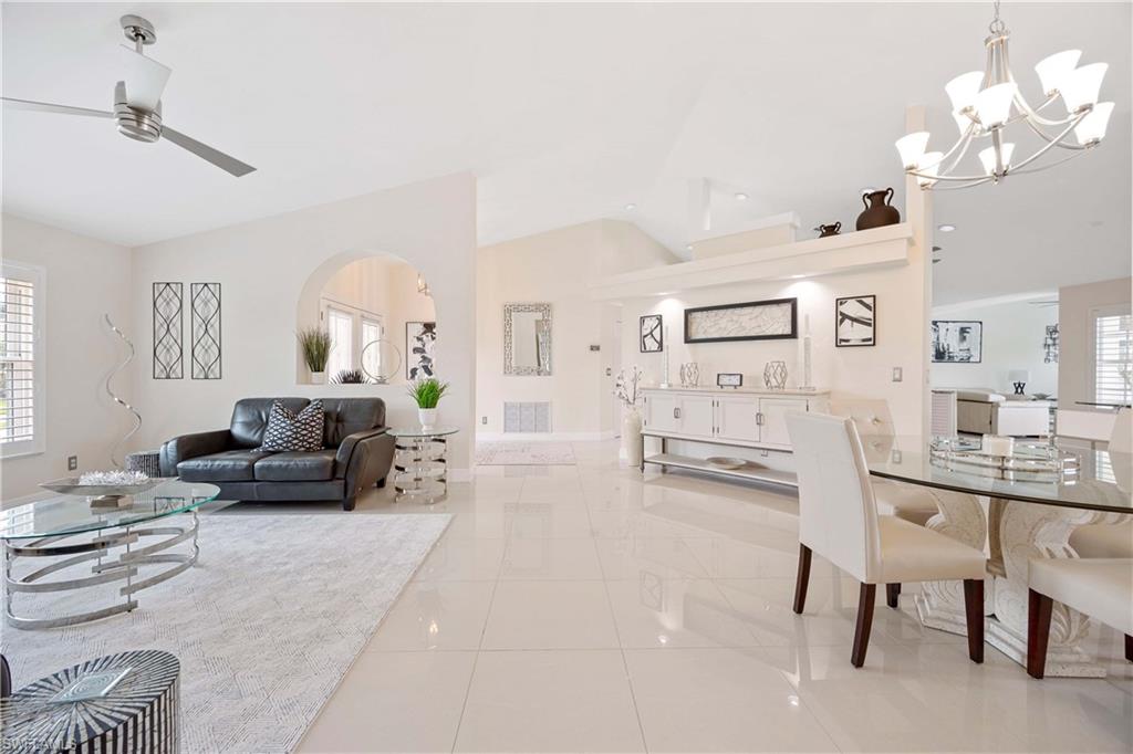 VANDERBILT LAKES - Residential