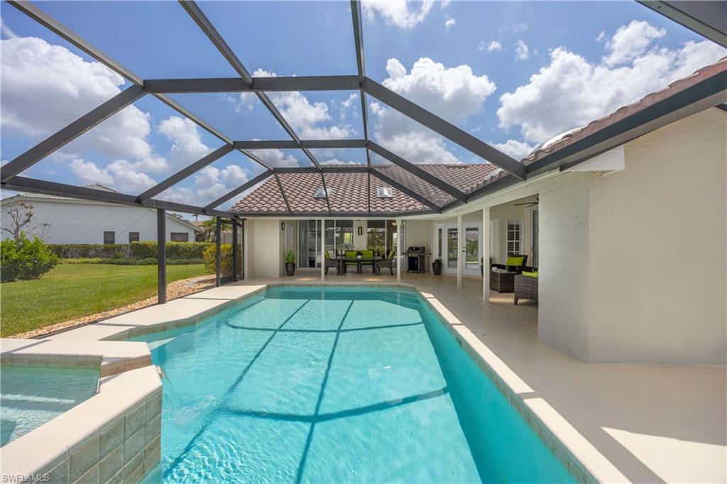 VANDERBILT LAKES - Residential