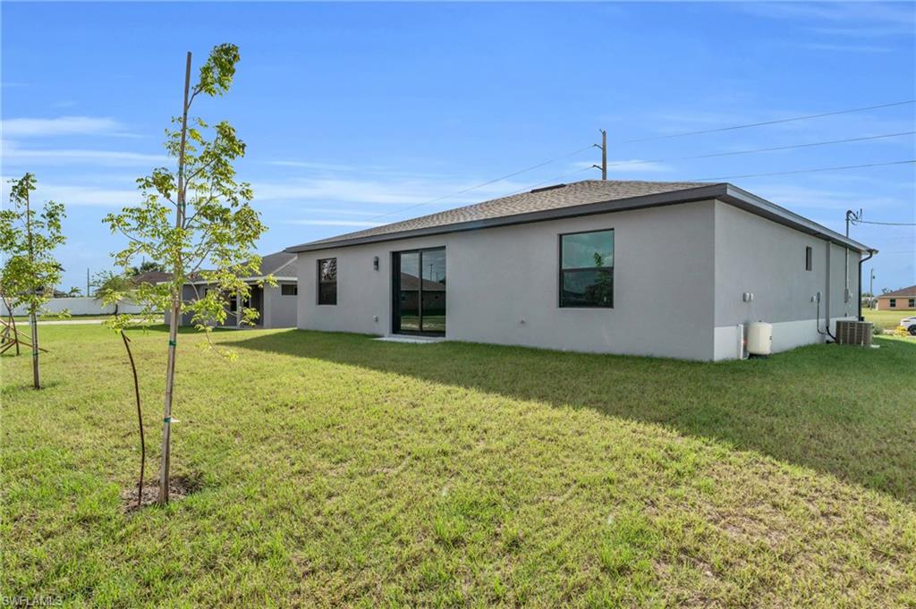 CAPE CORAL - Residential