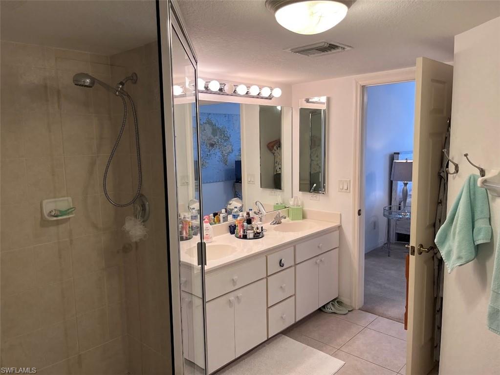 PALM BREEZE - Residential