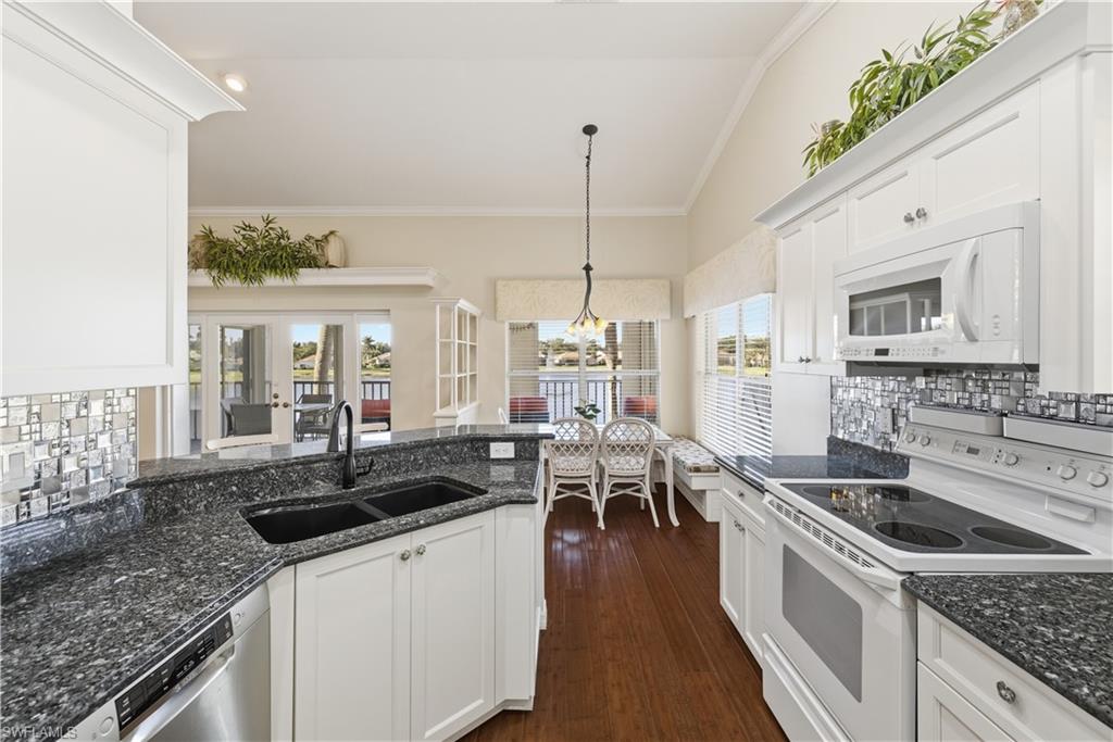 LAKEMONT COVE - Residential