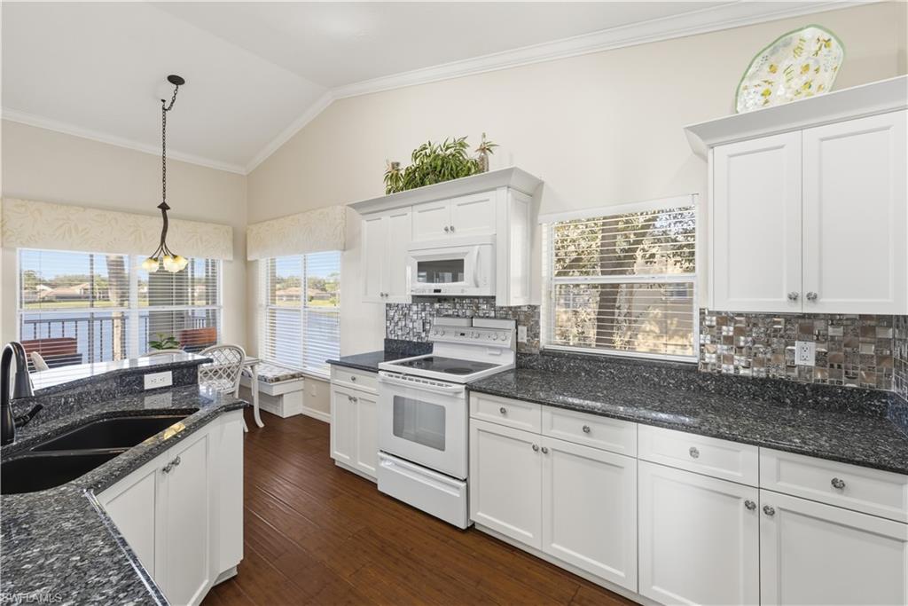 LAKEMONT COVE - Residential