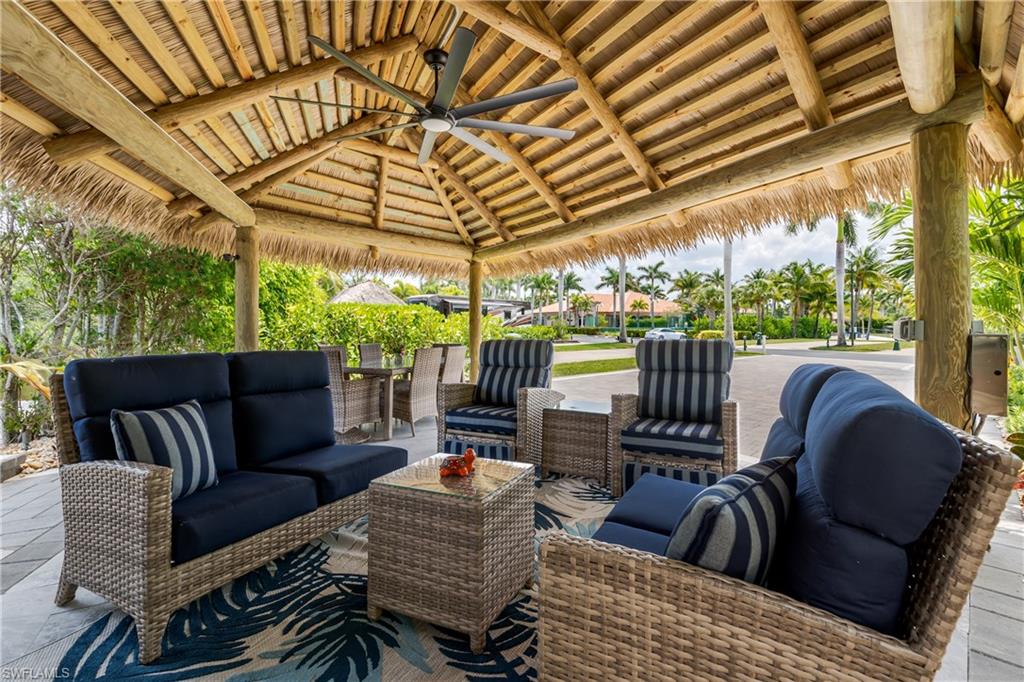 NAPLES MOTORCOACH RESORT - Land