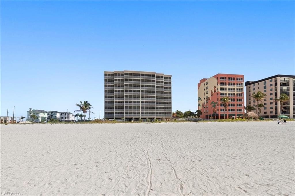 GATEWAY VILLAS - Residential