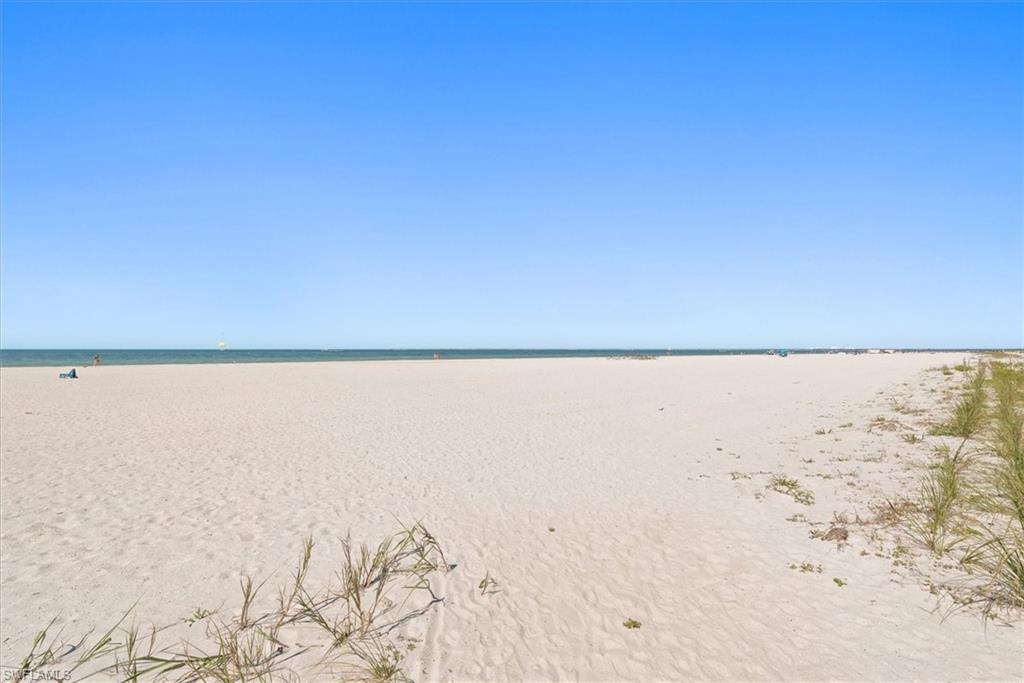 GATEWAY VILLAS - Residential