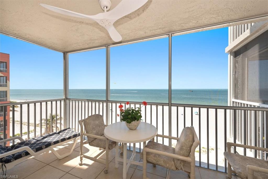 GATEWAY VILLAS - Residential