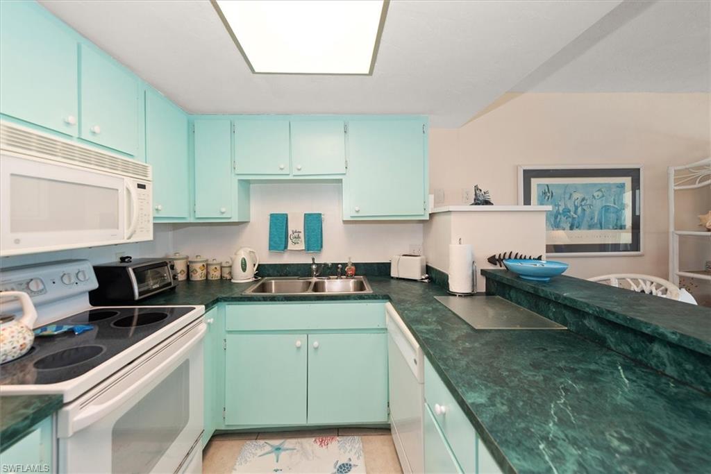 GATEWAY VILLAS - Residential