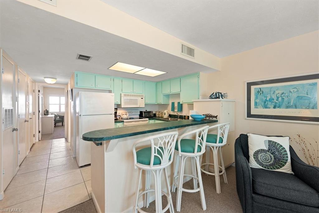 GATEWAY VILLAS - Residential