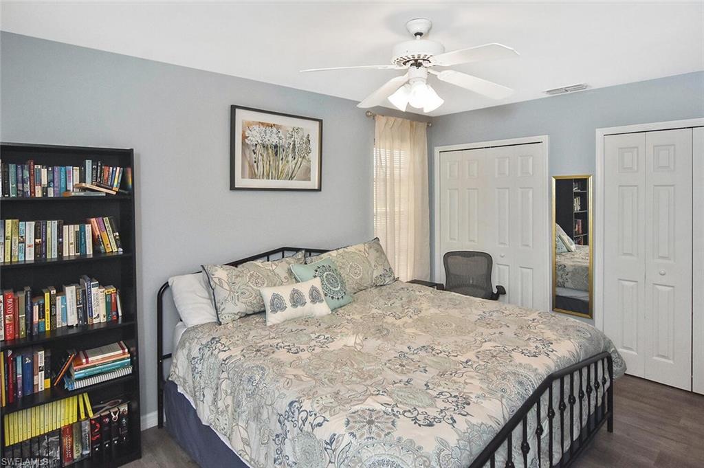 FOXMOOR LAKES - Residential