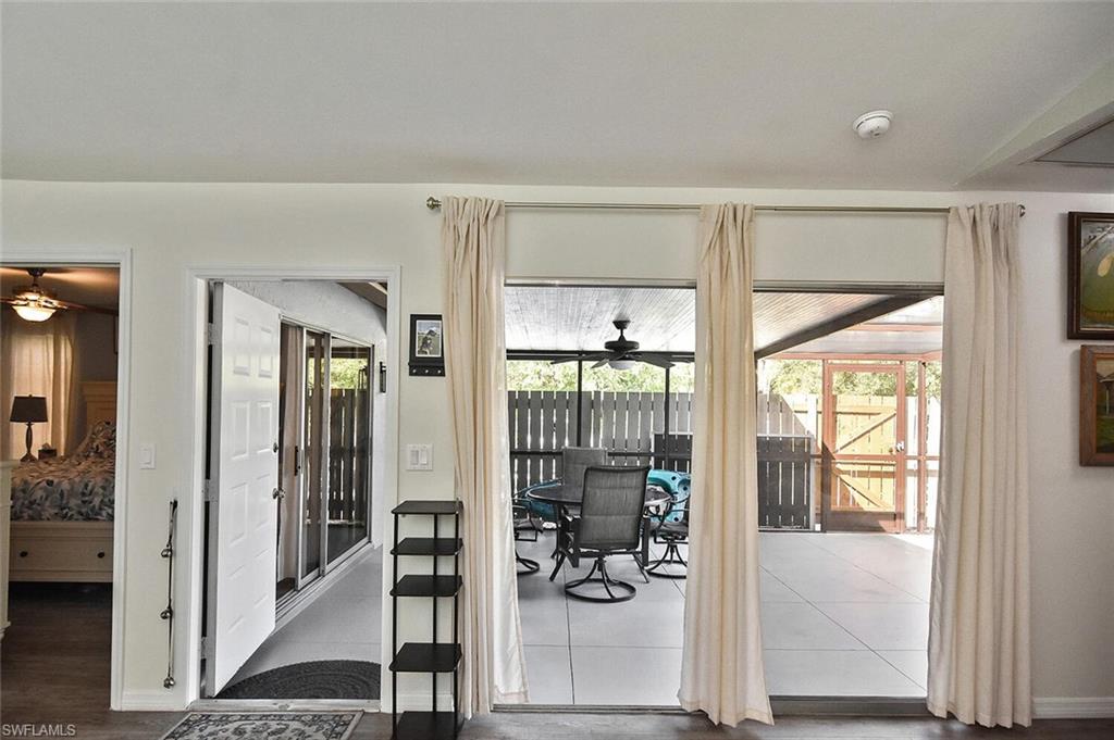 FOXMOOR LAKES - Residential