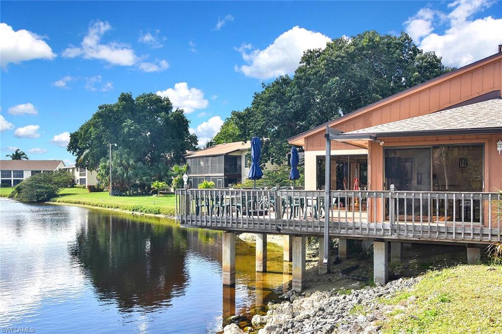 FOXMOOR LAKES - Residential