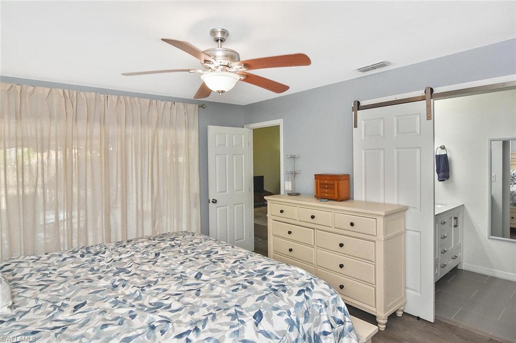 FOXMOOR LAKES - Residential