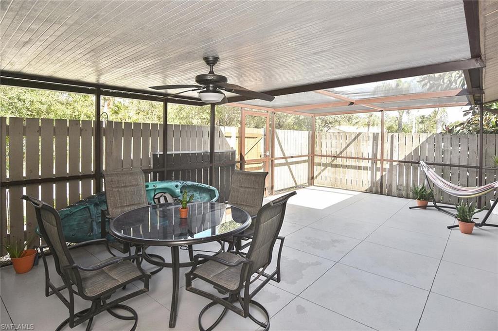 FOXMOOR LAKES - Residential