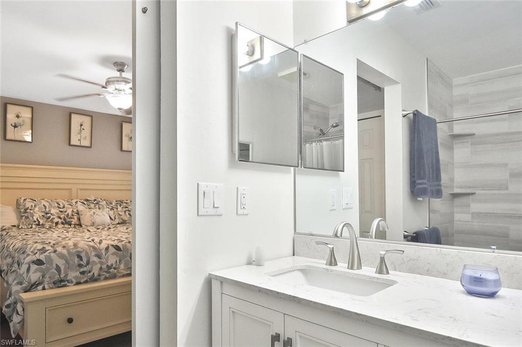 FOXMOOR LAKES - Residential