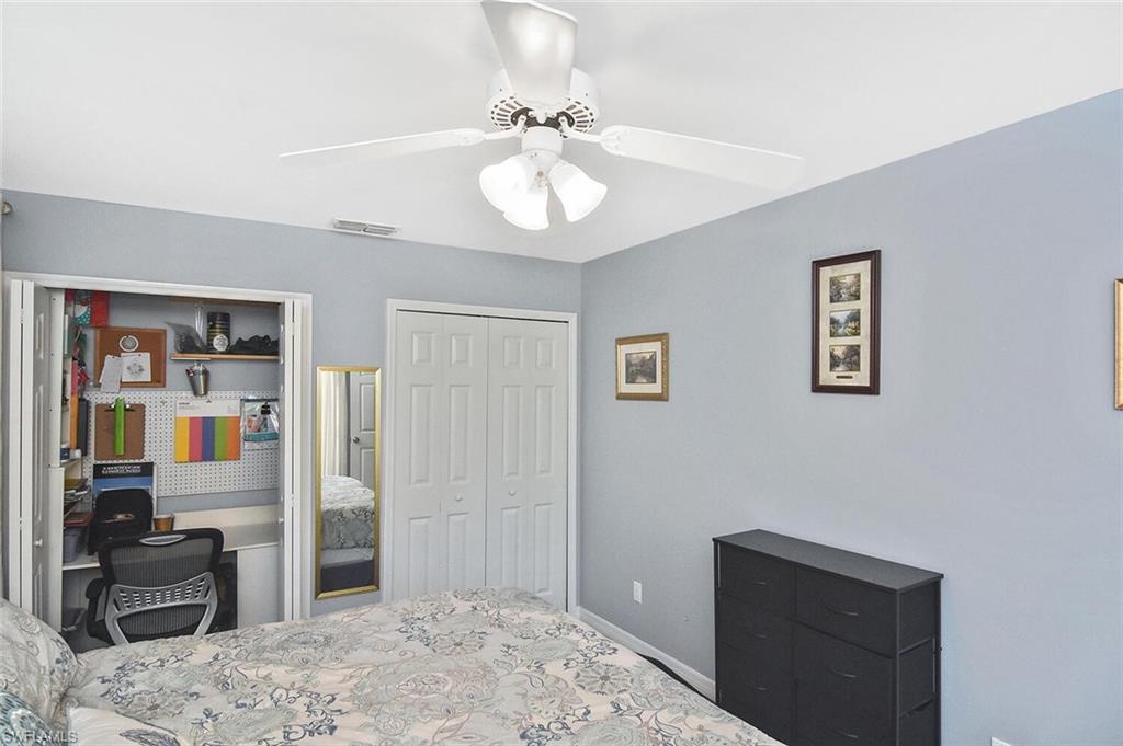 FOXMOOR LAKES - Residential