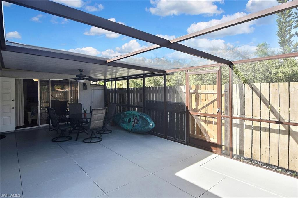 FOXMOOR LAKES - Residential