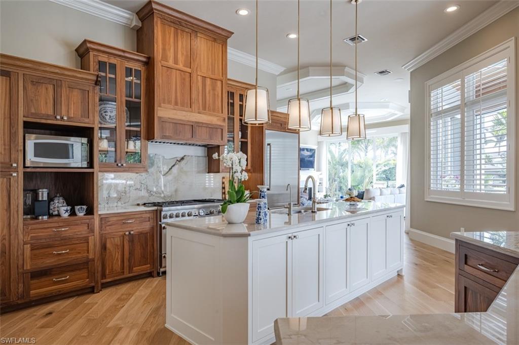 ROYAL HARBOR - Residential