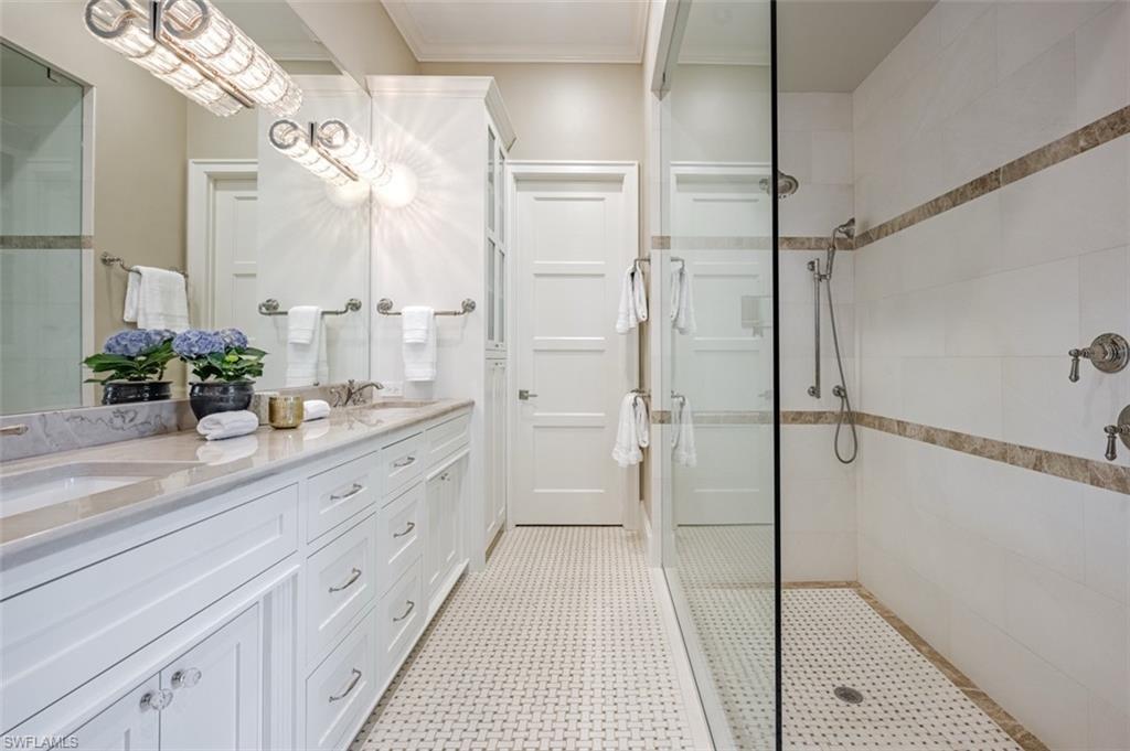 ROYAL HARBOR - Residential