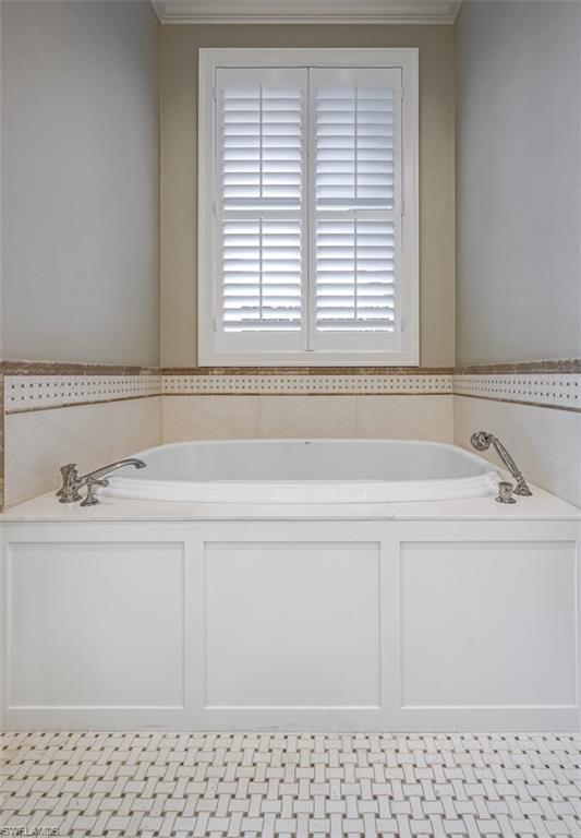 ROYAL HARBOR - Residential