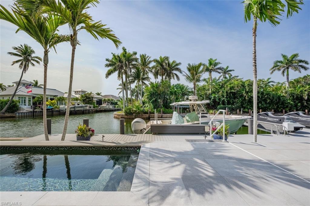 ROYAL HARBOR - Residential