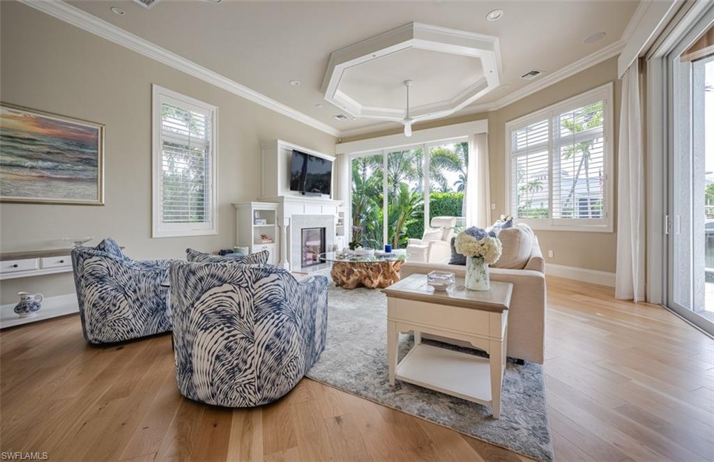 ROYAL HARBOR - Residential