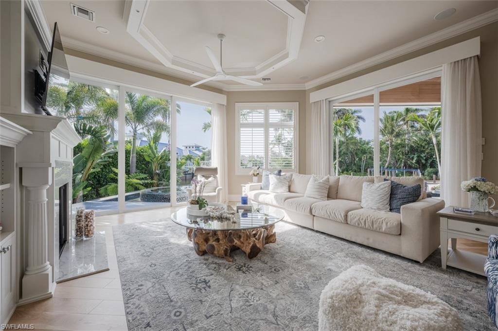 ROYAL HARBOR - Residential