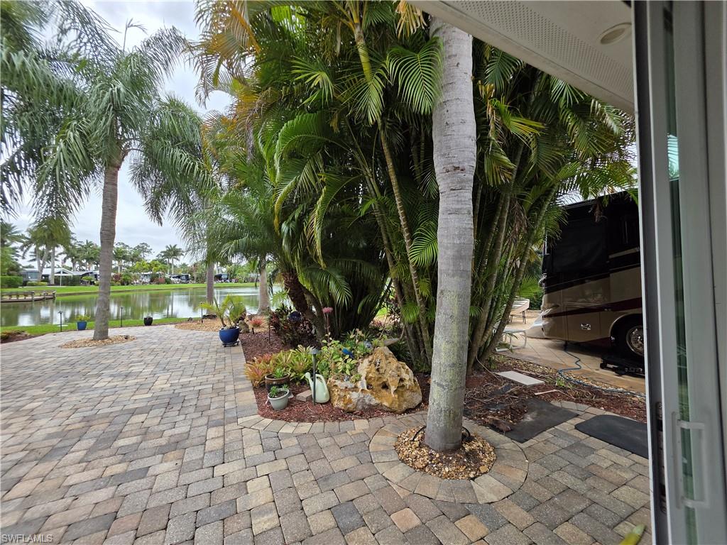 RIVERBEND MOTORCOACH RESORT - Land