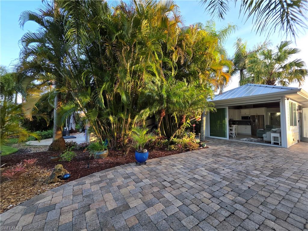 RIVERBEND MOTORCOACH RESORT - Land