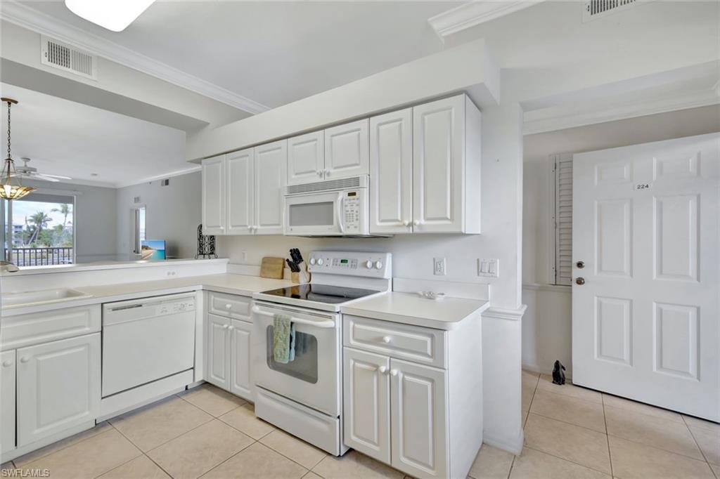 HERITAGE POINTE - Residential